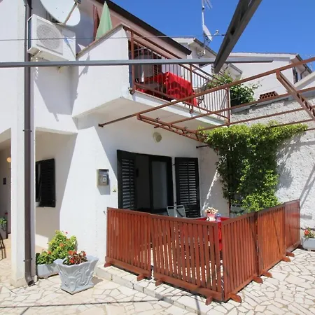 Radin Near The * Porec